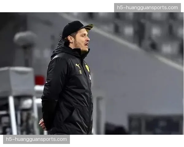 摩纳哥主帅许特尔接受专访,谈年轻球员培养与欧冠目标 摩纳哥主帅许特尔接受专访,谈年轻球员培养与欧冠目标